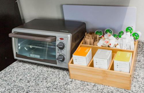 CozySuites Music Row Spacious 2BR free parking 25 - Foto 25