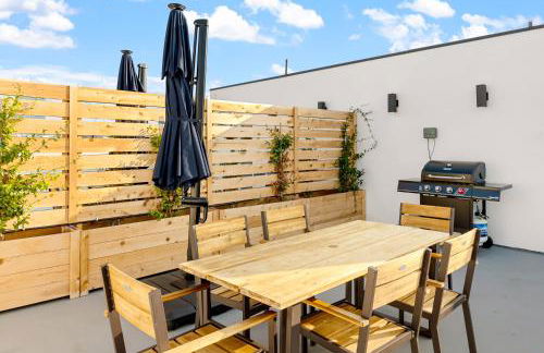 Platinum Suite LA - Photo 23