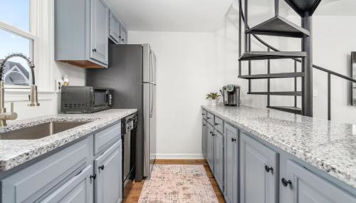 Remodeled and New - Walk to downtown Auburn - Foto 4