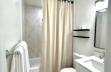 House Aurora next to Bush Gardens - Foto 23