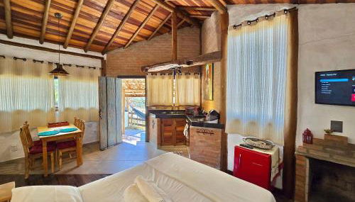 Chalezinho Mata Virgem - perto do centro e cachoeiras, cozinha completa e churrasqueira - Foto 4