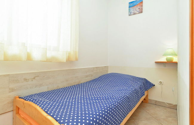 Apartment 344 - Photo 9