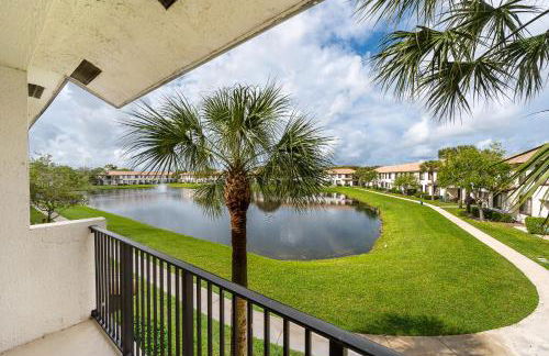 Newly Remodeled Lakefront Oasis - Foto 29