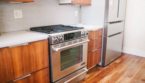 Fenced Yard, Walkable, Parking! - Photo 2