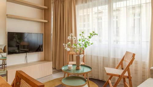 Appartement au cœur du 16e, proche Tour Eiffel - Foto 1