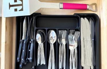 3Bdr 6Beds in Ellegant Home with Rooftop Lounge and SkylineView - Foto 33