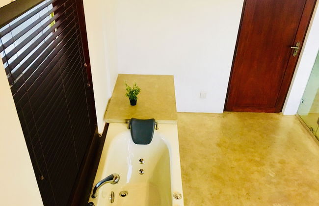 8 Plus Villa - Photo 22