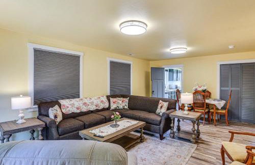 2 Mi to Dtwn Tacoma Charming Home with Deck and Yard! - Foto 6