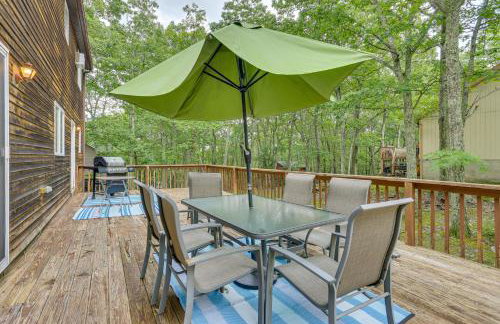 Bushkill Home with Access to Pools and Tennis Courts! - Photo 2