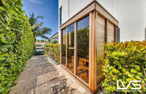 VillaBella Ultra LUXE 100ft Waterfront Villa 5Min2Beach - Foto 41