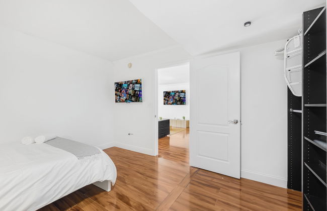 Sky High 31st Floor Condo W Parking - Foto 13