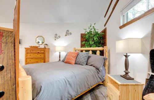 Cozy Cottage with Park Pass, 1 Mi to Jenkinson Lake! - Foto 8