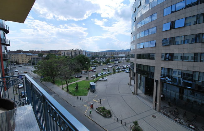 Arpad Bridge Apartments - Photo 66