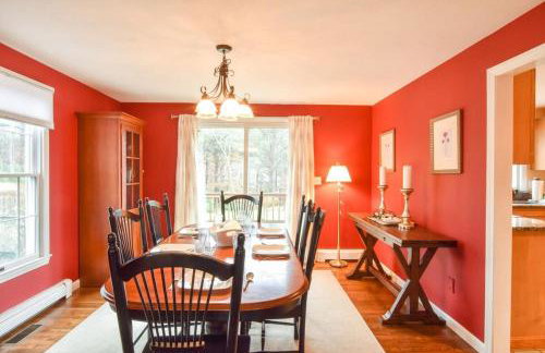 Beautiful Spacious Family Retreat w Pool - Foto 9