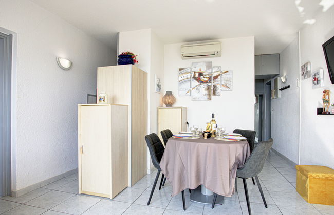 2 bedroom Apartment in Saint-Cyprien - Photo 7