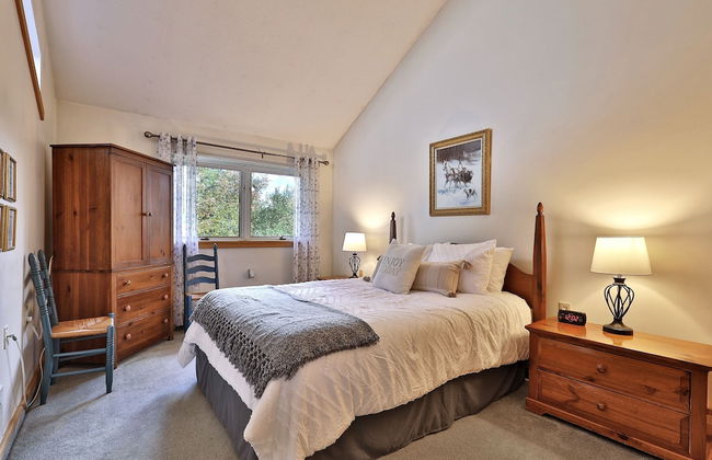 The Woods by Killington Vacation Rentals - 2 Bedrooms - Photo 12