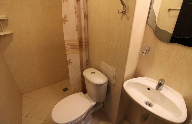 Menada Villa Astoria - Photo 7