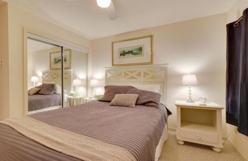 Beachfront Onekama Vacation Rental with Balcony! - Foto 18