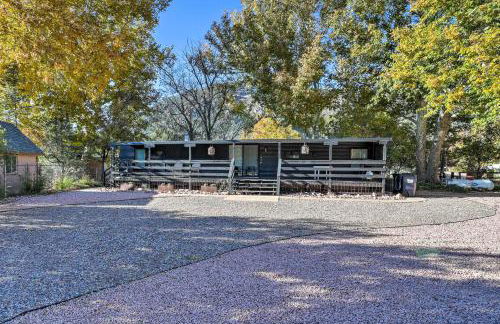 Hot Tub and Deck Waterfront Escape in Payson! - Foto 9