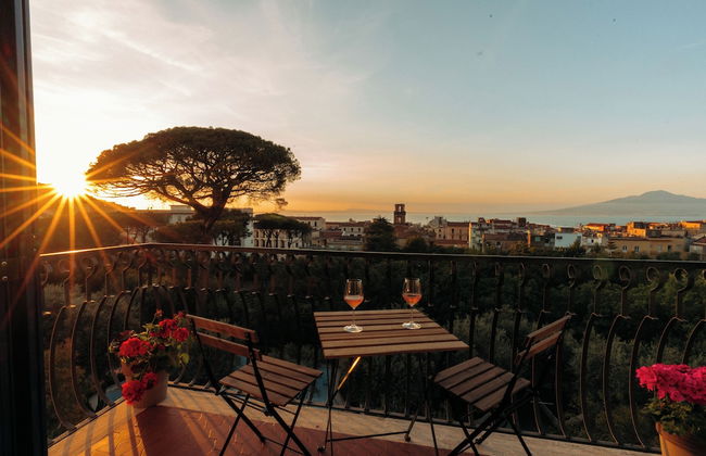 Mermaids' Dream Sorrento - Photo 1