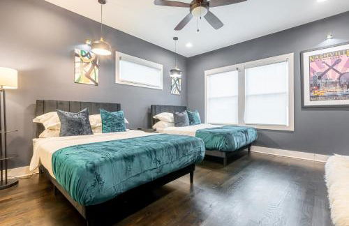 Modern Luxe Townhome with Rooftop Cinema - Foto 16