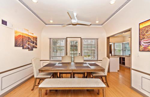 The SOFI Special - Modern Retreat, Dog Friendly - Photo 19