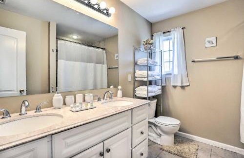 Ideally Located Glen Cove Apartment! - Foto 21