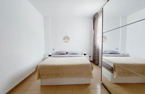 House with a tropical garden - Foto 50