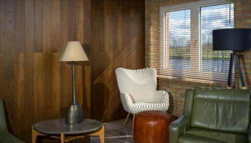 Spacious Ensemble Hecht Right On The Eider River - Foto 5