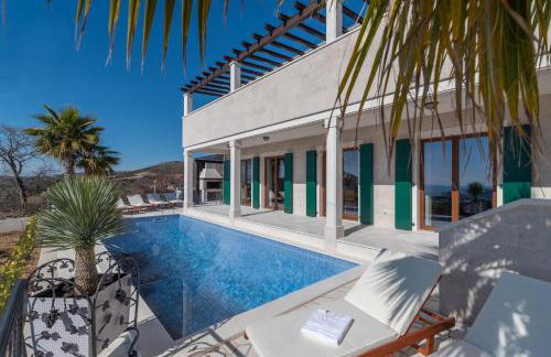 Luxury Stone Villa Smokvica, Heated Pool, Sauna, Jacuzzi, Sea View - Photo 2