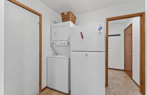 Evergreen Escape- Walk to Downtown & Boat/trailer Parking! - Foto 24