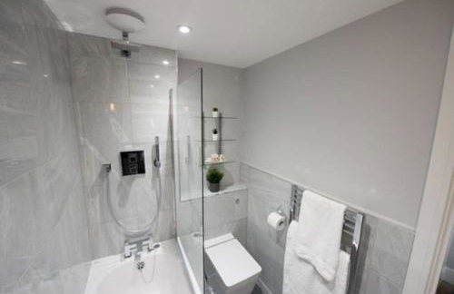 Beautiful, Spacious 1 bed flat - Foto 26