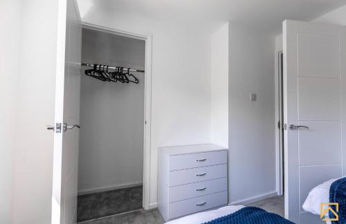 Cosy 5 bedroom house - Central By Valore Property Services - Photo 12