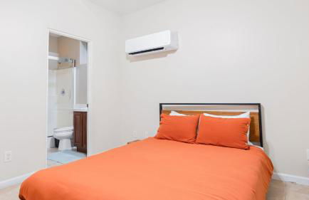 Desert Oasis w Pool Spa BBQ Outdoor Dining Under the Palms Calle Tolosa by AvantStay - Foto 18