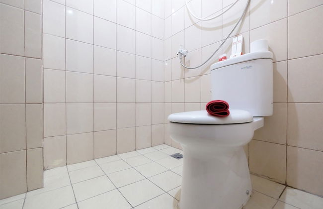 Strategic and Simple Studio Tifolia Apartment near Kelapa Gading - Photo 14