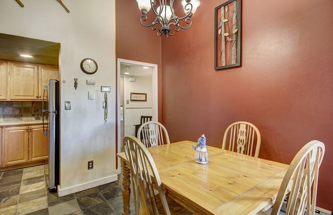 2BR/2BA Condo on Shuttle Route - Wild Irishman 1015 - Pool & more! - Foto 22