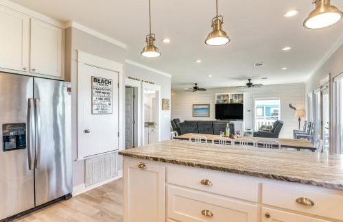 1 Block to Shore Crystal Beach Gem, Deck and Views - Foto 9