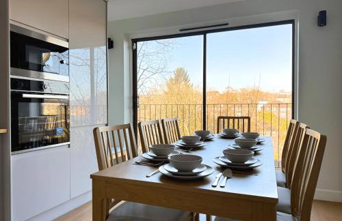 Stunning 4 BR Townhouse for 8 With Free Parking - Foto 11