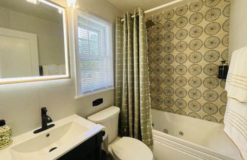 Private Estate, walk to Princeton downtown, 3 Bedrooms, 2 Bath, with Free Parking - Photo 41