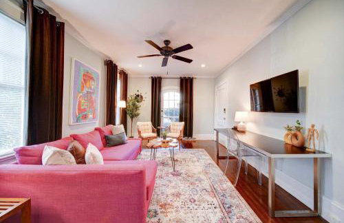 Retro 1BR in Elizabeth with Porch & Eclectic Design - Foto 1
