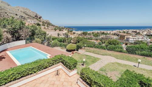 Pool & Panoramic Villa - 9 mins city center - Foto 3