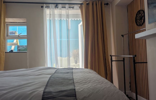 Folkestone - 1BR Apartment - Sauna - Pet Friendly - Foto 3