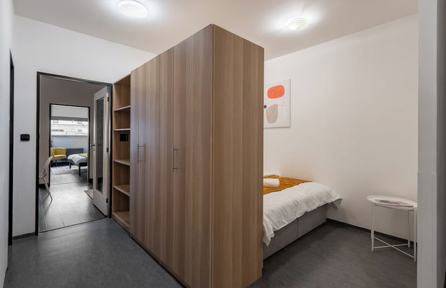 Stylish 3-bedroom apartment with balcony - Foto 8