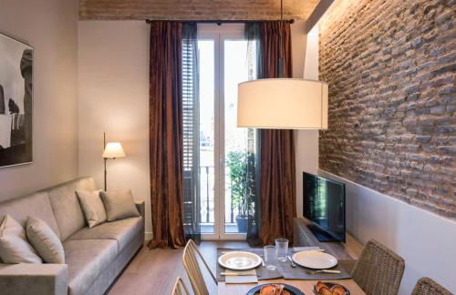 Pau Claris - Design apt next to Paseo de Gracia - Photo 2