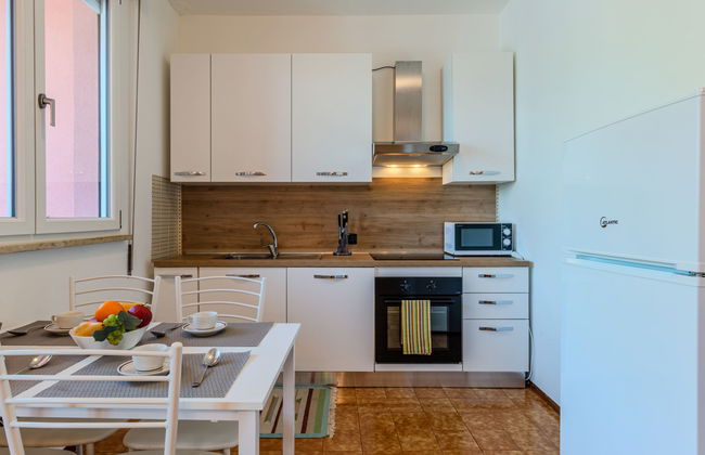 2 bedroom Apartment in Bellano with garden - Photo 14