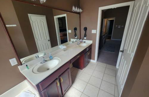 Luxurious 11 Large beds with Jetted Tub 3000 Sq ft - Foto 24