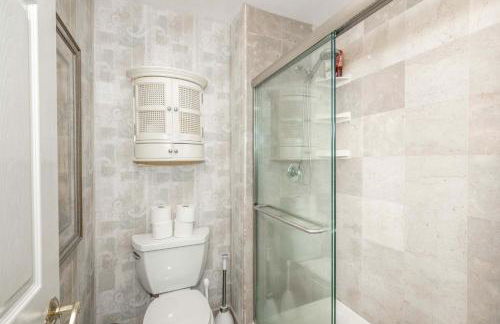 Luxurious Dream Home - For 10 - Photo 29