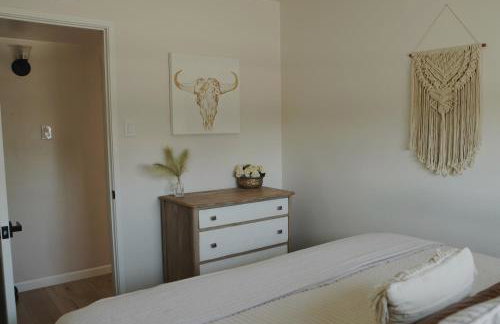 The White House, A Unique ABQ Stay in Central Location near Uptown - Foto 71