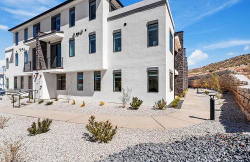 Touch of Class - 5BR - Hot Tub & Near Zion - Foto 42