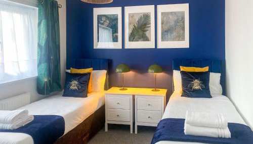 Phoenix House - 2 Double Bedroom House - Business and Corporate Travellers - Foto 5